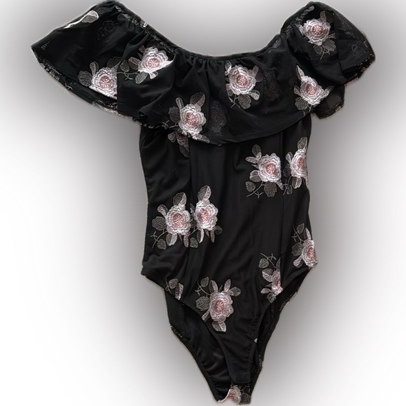 Band of Gypsies Tops - Band of Gypsies Black Pink Ruffled Bodysuit
